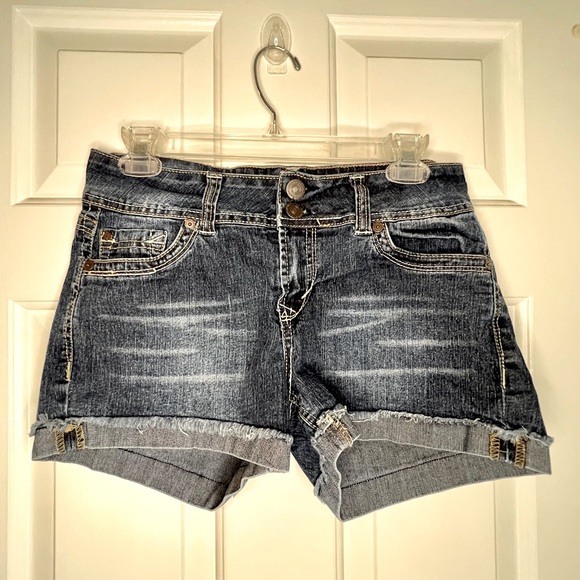 Wallflower Pants - Wallflower Juniors Jean Shorts Size 7